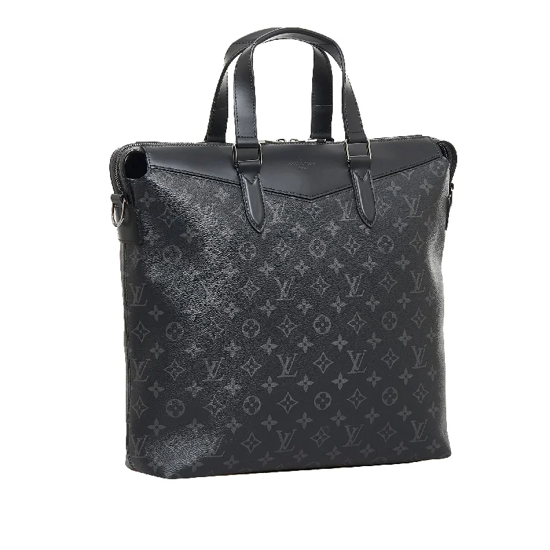 Louis Vuitton Twist bags with a contrast - colored interior for visual interestLouis Vuitton Monogram Eclipse Explorer (SHG-XsRsmO)