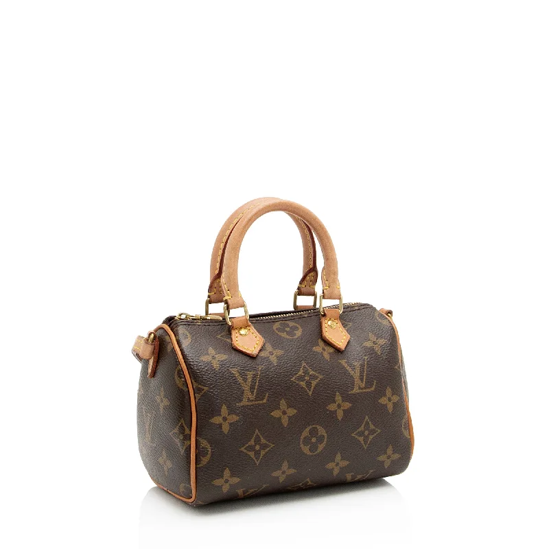 Louis Vuitton Petite Malle bags with a hard - shell structure for uniquenessLouis Vuitton Monogram Canvas Nano Speedy Satchel (v8GlEI)