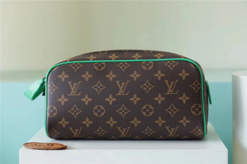 Louis Vuitton Speedy bags in monogram canvas for a classic lookFranco Shops - Louis Vuittons  - 10662