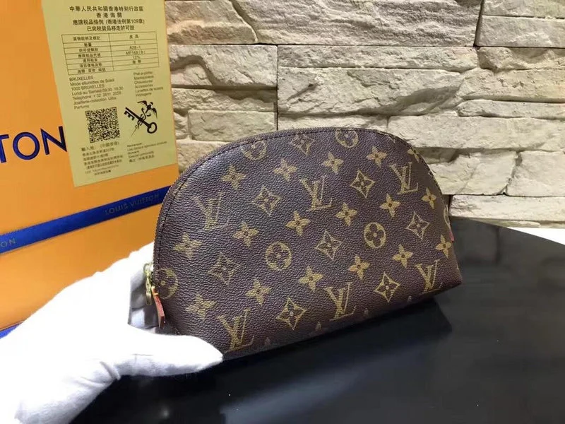 Louis Vuitton bags with a detachable mirror inside for on - the - go touch - upsBoldCollect - LOUIS VUITTON BAGS - 3108