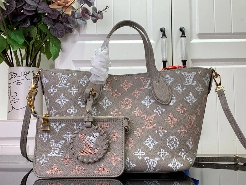 Louis Vuitton Twist bags with the iconic LV - turnlock closureBoldCollect - LOUIS VUITTON BAGS - 326