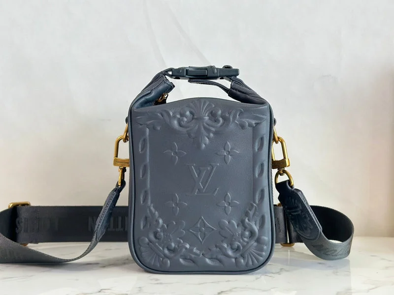 Louis Vuitton bags with a detachable mirror inside for on - the - go touch - upsBoldCollect - LOUIS VUITTON Bags - 415