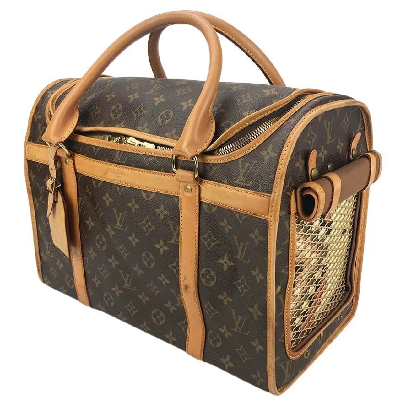 Louis Vuitton handbags with a beaded trim for a touch of glamourLOUIS VUITTON Monogram Dog Carrier 40