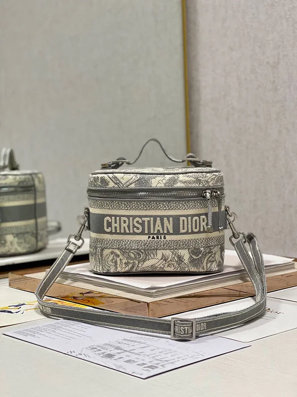 Christian Dior crossbody bags with a front - flap pocket for easy accessBC - Dior Bags - 1929