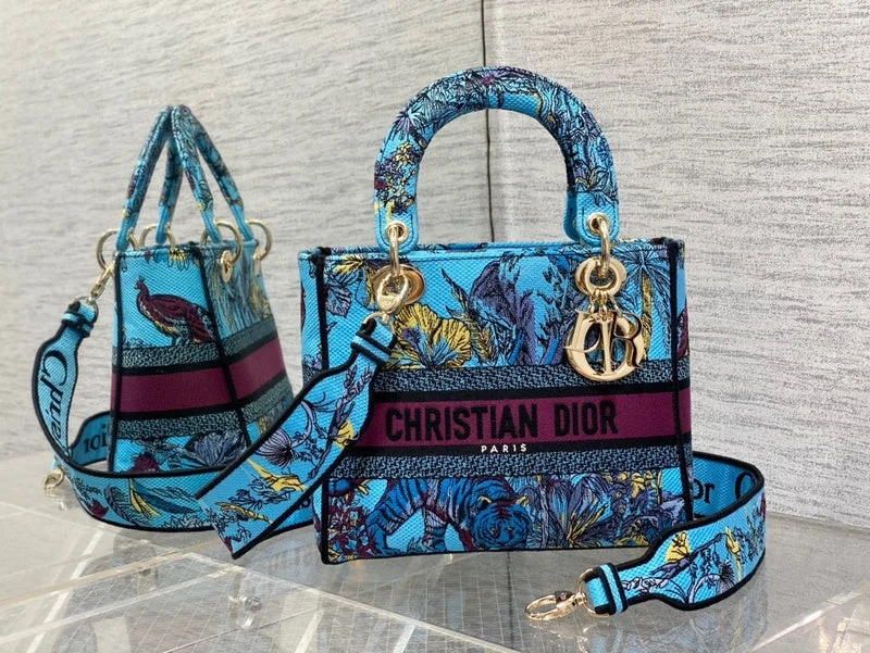 Luxury Christian Dior crossbody bags with a chain - link strapChristian Dior Bags - 558