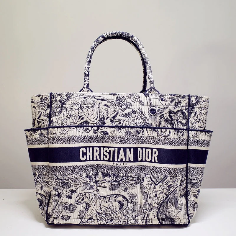 Christian Dior handbags with a snap - button closure and a decorative buckleChristian Dior Bags - 5662