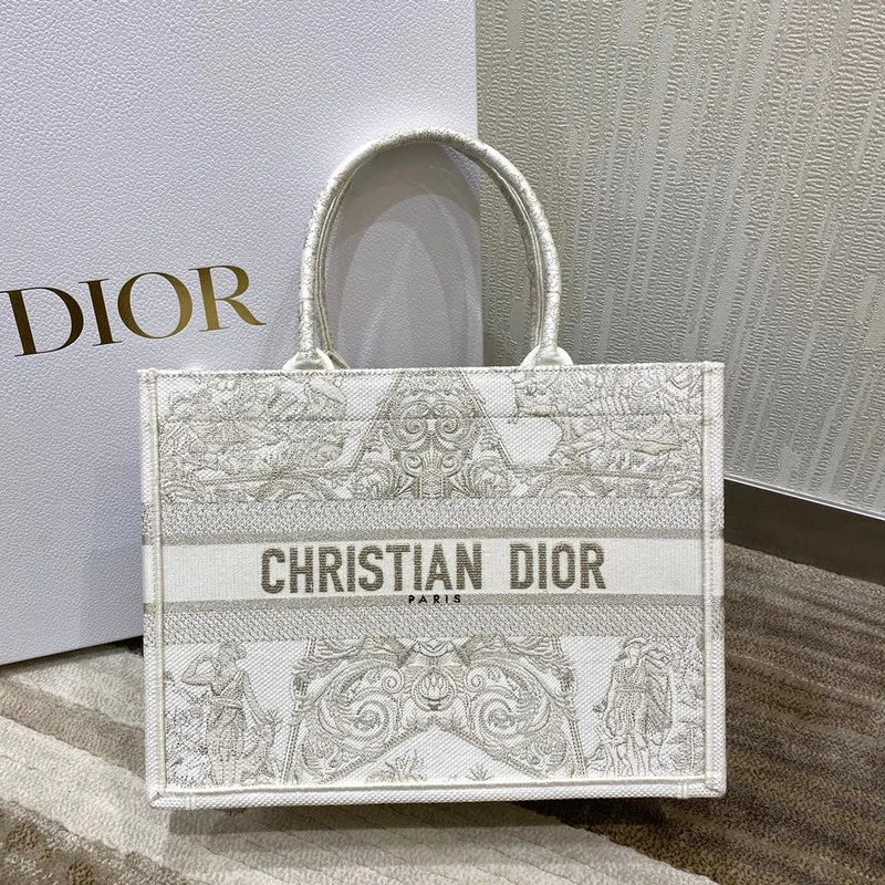 Christian Dior handbags with a detachable mirror for on - the - go touch - upsChristian Dior Bags - 5734