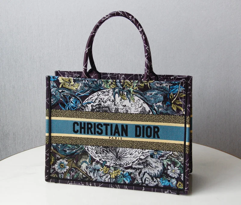 Luxury Christian Dior crossbody bags with a chain - link strapChristian Dior Bags - 5784