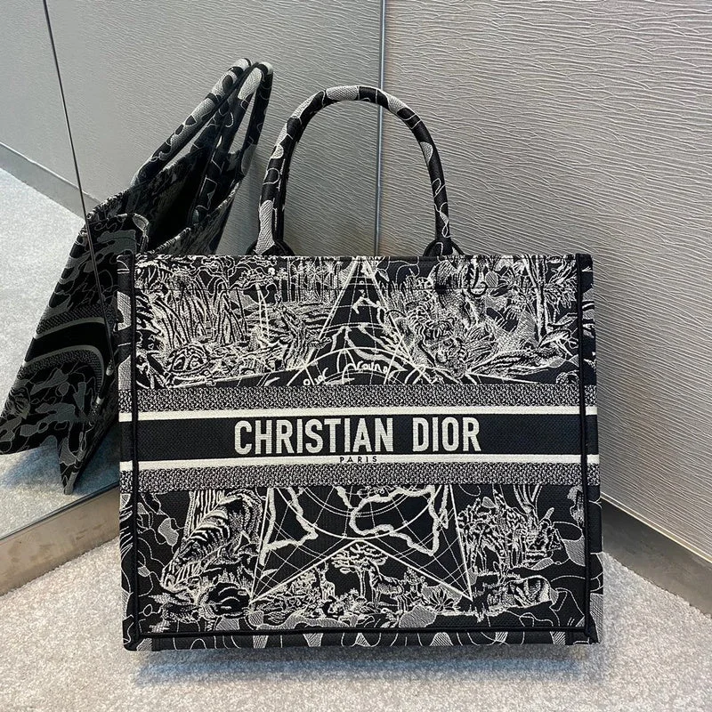 Christian Dior Saddle bags with a patent leather finish for a shiny lookChristian Dior Bags - 5940