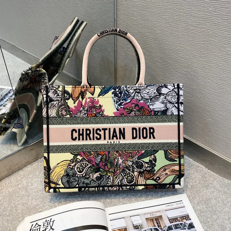 Stylish Christian Dior shoulder bags with a tassel - adorned zipperChristian Dior Bags - 5963