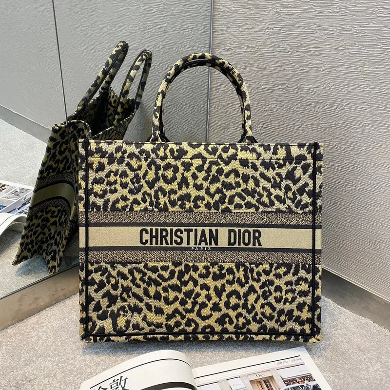 Christian Dior crossbody bags with a front - flap pocket for easy accessChristian Dior Bags - 5964