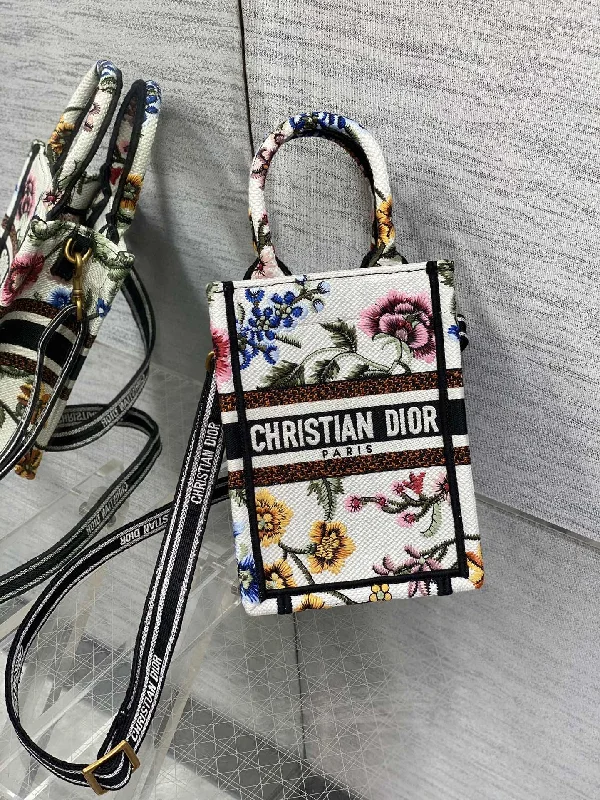 Stylish Christian Dior shoulder bags with a tassel - adorned zipperChristian Dior - Luxury Bags  162