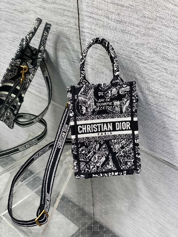 Stylish Christian Dior shoulder bags with a tassel - adorned zipperChristian Dior - Luxury Bags  165