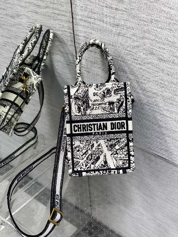 Christian Dior handbags with a removable shoulder strap for versatilityChristian Dior - Luxury Bags  166