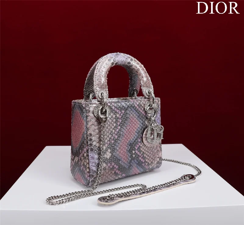 Christian Dior Saddle bags with a patent leather finish for a shiny lookChristian Dior - Luxury Bags  188