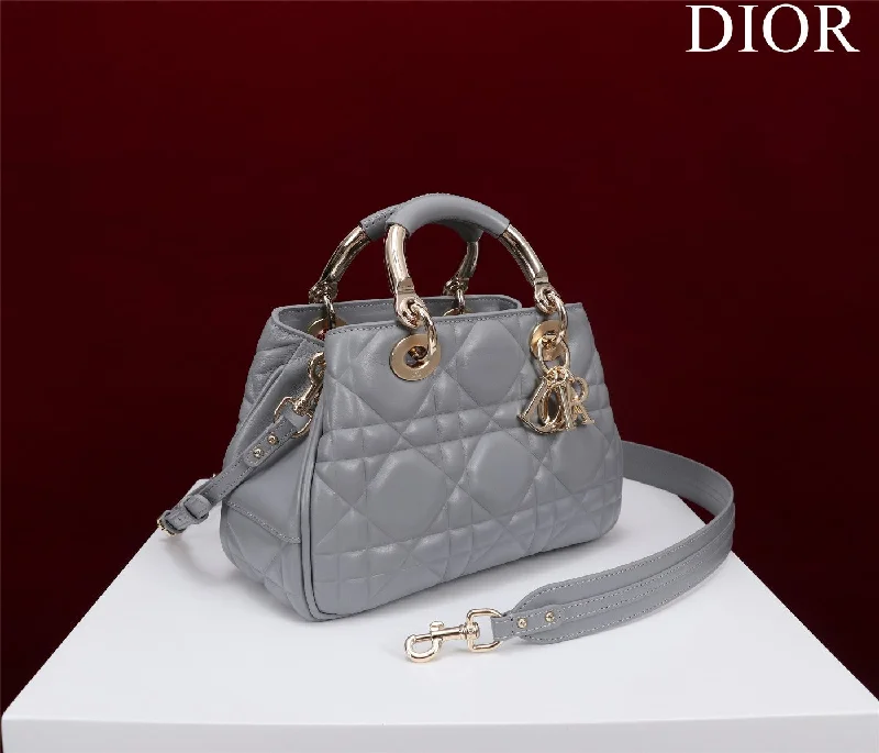 High - fashion Christian Dior bags with a geometric patternChristian Dior - Luxury Bags  207