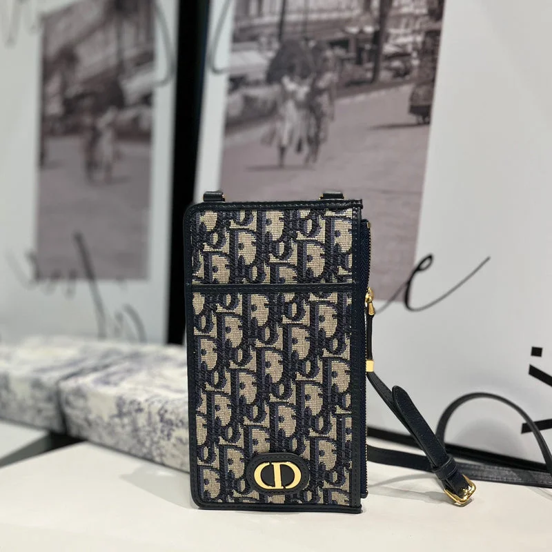 Christian Dior handbags with a detachable mirror for on - the - go touch - upsWF - Dior Bags - 052